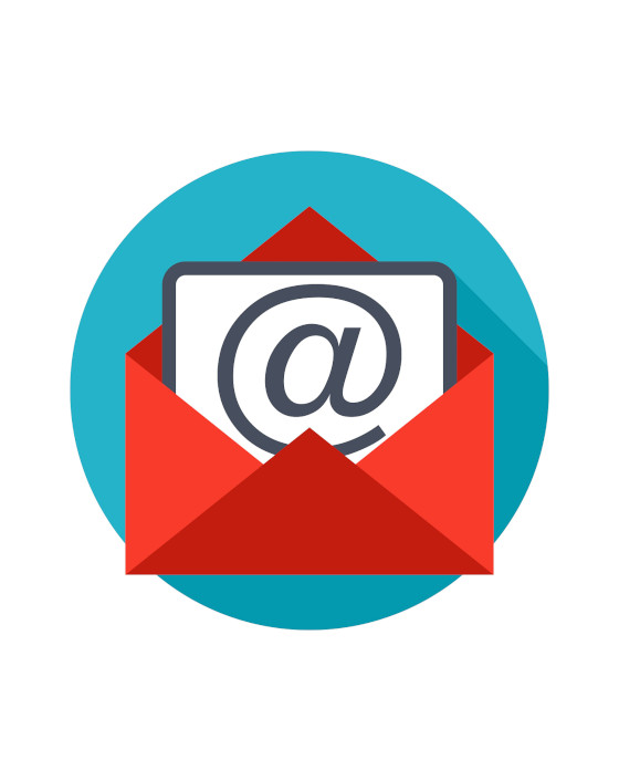 E-Mail Symbol Zeichen mit Umschlag vor blauem Kreis